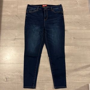 Blue skinny jeans
